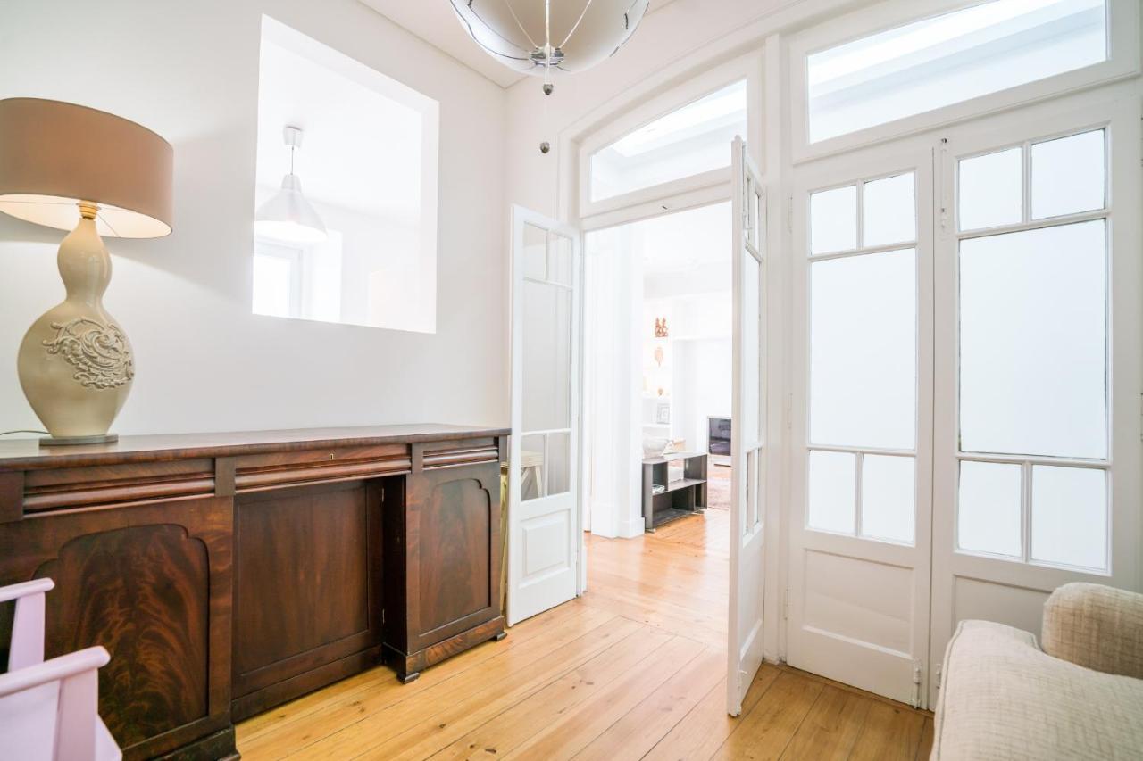 Estrela Neoclassical Apt- River View Apartment Lissabon